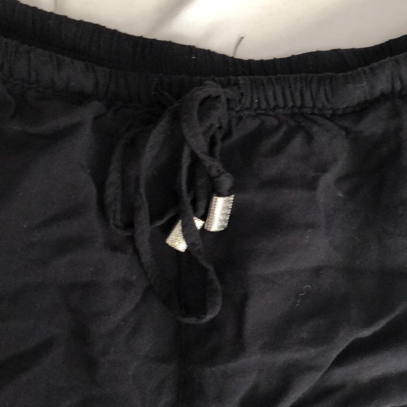 H&M shorts - Picture 3 of 4